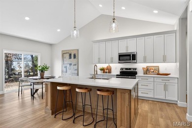 Welcome to this beautifully crafted 3 bedroom, 2.5 bath home on Incline Village Golf Course in Missouri - for sale on GolfHomes.com, golf home, golf lot