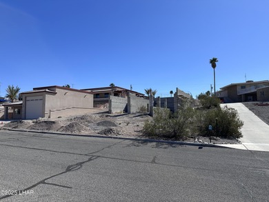 BUILD AN AMAZING DREAM HOME on this spectacular lot with a view! on London Bridge Golf Course in Arizona - for sale on GolfHomes.com, golf home, golf lot