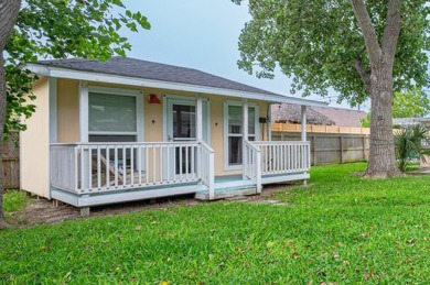 A quaint & charming beach cottage just 3 blocks from Rockport on Rockport Country Club in Texas - for sale on GolfHomes.com, golf home, golf lot