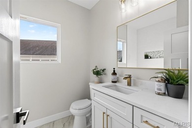 Welcome to this beautifully crafted 3 bedroom, 2.5 bath home on Incline Village Golf Course in Missouri - for sale on GolfHomes.com, golf home, golf lot