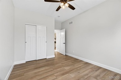 Welcome to this beautifully crafted 3 bedroom, 2.5 bath home on Incline Village Golf Course in Missouri - for sale on GolfHomes.com, golf home, golf lot