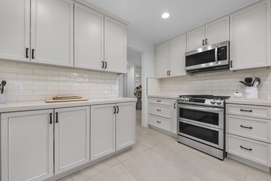 Seriously upgraded and remodeled 3 bedroom, 3-1/2 bath home in on Bermuda Dunes Country Club in California - for sale on GolfHomes.com, golf home, golf lot