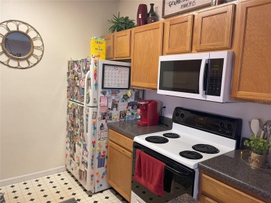 IMMEDIATE Income producing investment property. This 2 Bedroom/2 on Manatee County Golf Course in Florida - for sale on GolfHomes.com, golf home, golf lot