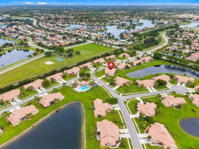 :Beautifully 3 bedroom two bath villa with 2 car garage located on Aberdeen Golf and Country Club in Florida - for sale on GolfHomes.com, golf home, golf lot