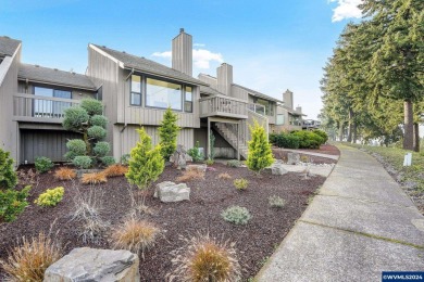 Accepted Offer with Contingencies. Discover the ultimate blend on Illahe Hills Country Club in Oregon - for sale on GolfHomes.com, golf home, golf lot