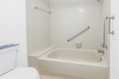 Top Floor condo with sweeping views of the Marina at Isla Del on Isla Del Sol Yacht and Country Club in Florida - for sale on GolfHomes.com, golf home, golf lot