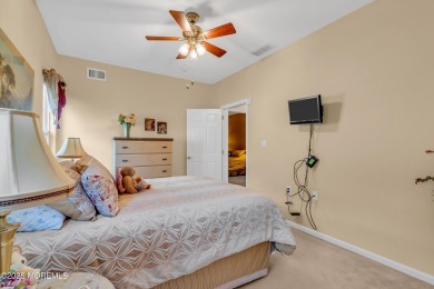 This nicely maintained 2-bedroom, 2-bathroom Extended Ralphel on Renaissance Country Club in New Jersey - for sale on GolfHomes.com, golf home, golf lot