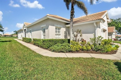 BEAUTIFUL, 3BD/2BA, END UNIT VILLA in The Links at Pelican on Pelican Pointe Golf and Country Club in Florida - for sale on GolfHomes.com, golf home, golf lot