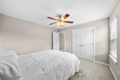 All-brick 4 bed, 2 bath, single-level home with a spacious on Stonebridge Meadows Golf Club in Arkansas - for sale on GolfHomes.com, golf home, golf lot