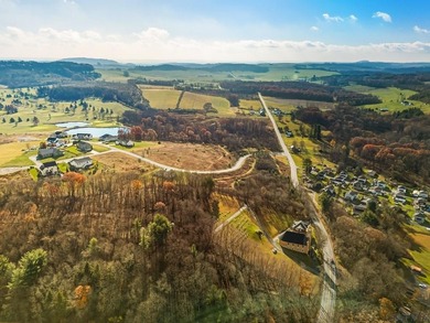 Lot #25    AMAZING DIRECT GOLF COURSE VIEWS.  Hoa restricts this on Oakbrook Golf Course in Pennsylvania - for sale on GolfHomes.com, golf home, golf lot