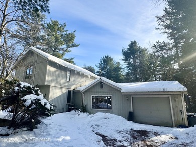 Contemporary Home in Split Rock Resort! Discover the perfect on Split Rock Resort and Country Club in Pennsylvania - for sale on GolfHomes.com, golf home, golf lot