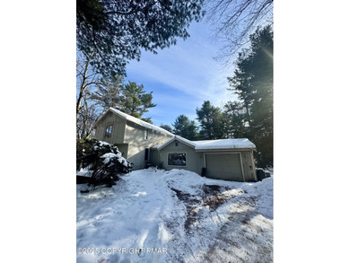 Contemporary Home in Split Rock Resort! Discover the perfect on Split Rock Resort and Country Club in Pennsylvania - for sale on GolfHomes.com, golf home, golf lot