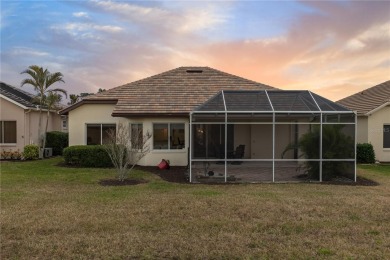 Under contract-accepting backup offers. PRICE & LOCATION! on Bobcat Trail Golf Club in Florida - for sale on GolfHomes.com, golf home, golf lot