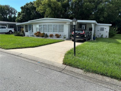 55+ resident owned gated golf course community.*PRICE REDUCED* on Zellwood Station Country Club in Florida - for sale on GolfHomes.com, golf home, golf lot