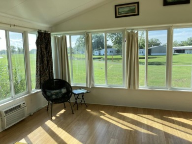 Beautiful 2BR/2BA + den with stunning golf course views! Enjoy on Fairways Country Club in Florida - for sale on GolfHomes.com, golf home, golf lot