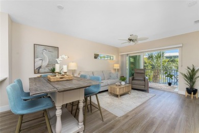 STUNNING!! TURNKEY FURNISHED, 903 sq ft unit is ready for YOU! on Rotonda Golf and Country Club The Links Course in Florida - for sale on GolfHomes.com, golf home, golf lot