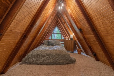 Welcome to your perfect weekend escape. This cozy chalet sits on on Innsbrook Resort Golf Course in Missouri - for sale on GolfHomes.com, golf home, golf lot