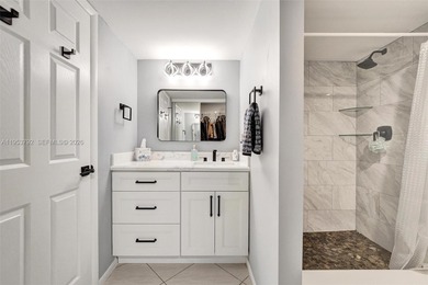 Move-in ready top-floor 2-bedroom, 2-bath condo with no on Pine Island Ridge Country Club in Florida - for sale on GolfHomes.com, golf home, golf lot