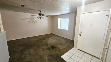 Welcome to 18 E Townhouse Lane in Grand Prairie--a charming on Prairie Lakes Golf Club in Texas - for sale on GolfHomes.com, golf home, golf lot