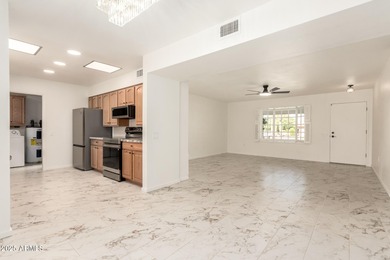 Truly move-in ready and beautifully renovated with stunning on PalmBrook Country Club in Arizona - for sale on GolfHomes.com, golf home, golf lot