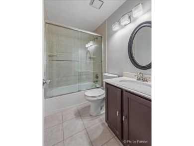 Charming End-Unit Townhome a well-designed 2-bedroom, 2 on Glendale Lakes Golf Club in Illinois - for sale on GolfHomes.com, golf home, golf lot