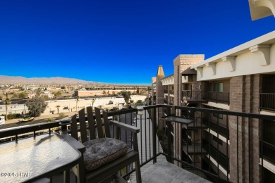 Welcome to this updated, fully furnished, corner penthouse unit! on London Bridge Golf Course in Arizona - for sale on GolfHomes.com, golf home, golf lot