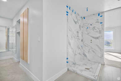 Price Reduction!! Amazing Views! Overlooking Oak Ridge Country on Oakridge Country Club in Utah - for sale on GolfHomes.com, golf home, golf lot