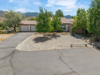 Spacious End-Unit Townhome with Views in Mesa Heights

Tucked on Salida Golf Club Inc in Colorado - for sale on GolfHomes.com, golf home, golf lot