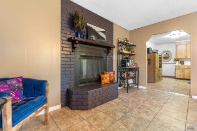 Charming West Side Home - Prime Location!  Enjoy main-level on Meadowbrook Golf Course in South Dakota - for sale on GolfHomes.com, golf home, golf lot