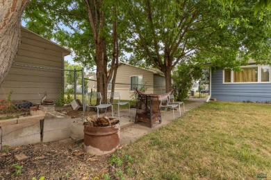 Charming West Side Home - Prime Location!  Enjoy main-level on Meadowbrook Golf Course in South Dakota - for sale on GolfHomes.com, golf home, golf lot