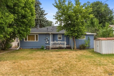Charming West Side Home - Prime Location!  Enjoy main-level on Meadowbrook Golf Course in South Dakota - for sale on GolfHomes.com, golf home, golf lot