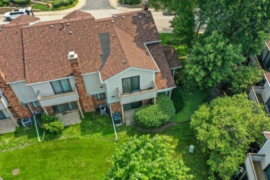 Experience the perfect blend of comfort and convenience in this on Sportsmans Country Club in Illinois - for sale on GolfHomes.com, golf home, golf lot