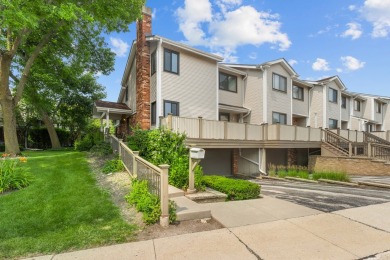 Experience the perfect blend of comfort and convenience in this on Sportsmans Country Club in Illinois - for sale on GolfHomes.com, golf home, golf lot