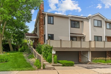 Experience the perfect blend of comfort and convenience in this on Sportsmans Country Club in Illinois - for sale on GolfHomes.com, golf home, golf lot