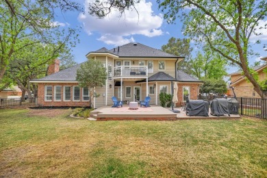 WELCOME TO 5102 TEAKWOOD TRACE, A REFINED RETREAT IN THE HEART on Green Tree Country Club in Texas - for sale on GolfHomes.com, golf home, golf lot