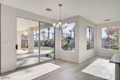 REMODELED AND MODERN, MOVE-IN READY, FABULOUS LOCATION WITH on Siena Golf Club in Nevada - for sale on GolfHomes.com, golf home, golf lot