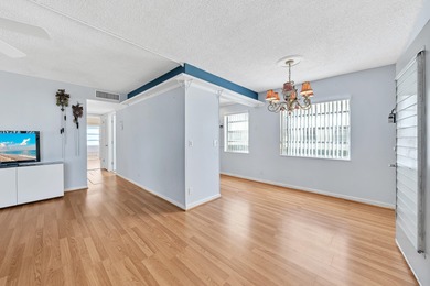 Experience the best of 55+ living in the highly desirable Kings on Kings Point Golf -Flanders Way in Florida - for sale on GolfHomes.com, golf home, golf lot