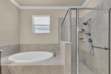 ESTATE SALE....PRICED TO MOVE! Immaculate and VACANT 3B/2B on River Strand Golf and Country Club At Heritage Harbour  in Florida - for sale on GolfHomes.com, golf home, golf lot