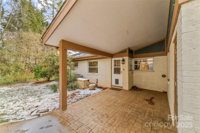 ENJOY LIFE ON THE GOLF COURSE in this 3-br/2-ba home on over on Country Club of Asheville in North Carolina - for sale on GolfHomes.com, golf home, golf lot