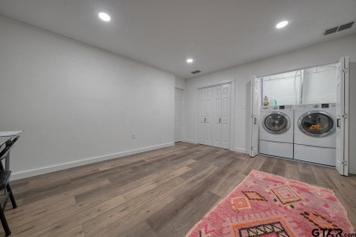 Stunningly remodeled Hideaway gem--now better than ever! on Hide-A-Way Lake Golf Course in Texas - for sale on GolfHomes.com, golf home, golf lot