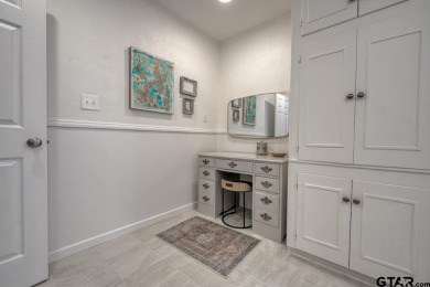 Stunningly remodeled Hideaway gem--now better than ever! on Hide-A-Way Lake Golf Course in Texas - for sale on GolfHomes.com, golf home, golf lot