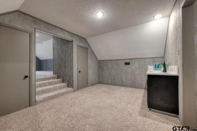Stunningly remodeled Hideaway gem--now better than ever! on Hide-A-Way Lake Golf Course in Texas - for sale on GolfHomes.com, golf home, golf lot