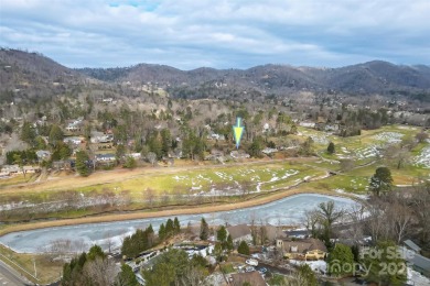 ENJOY LIFE ON THE GOLF COURSE in this 3-br/2-ba home on over on Country Club of Asheville in North Carolina - for sale on GolfHomes.com, golf home, golf lot