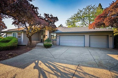 Welcome to this stunning 5-bedroom, 4-bathroom home tucked away on The Fairways at West Terrace in Washington - for sale on GolfHomes.com, golf home, golf lot