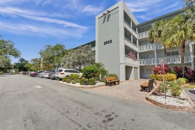 SELLERS ARE MOTIVATED! Furnished or unfurnished. Step into this on Wynmoor Golf Course in Florida - for sale on GolfHomes.com, golf home, golf lot