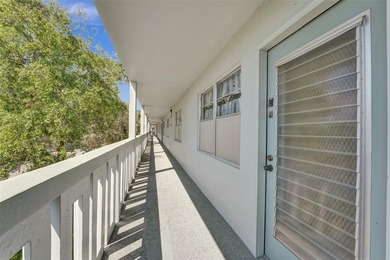 SELLERS ARE MOTIVATED! Furnished or unfurnished. Step into this on Wynmoor Golf Course in Florida - for sale on GolfHomes.com, golf home, golf lot