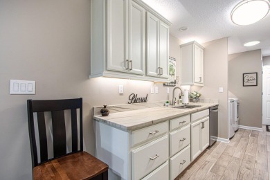 Beautiful condo. In Summit Twp. at 'The Fairways', near the on Country Club of Jackson in Michigan - for sale on GolfHomes.com, golf home, golf lot