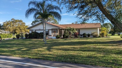 ++ GORGEOUS, SPACIOUS, GREAT LOCATION ++ Beautiful, large home on Spring Lake Golf Resort in Florida - for sale on GolfHomes.com, golf home, golf lot