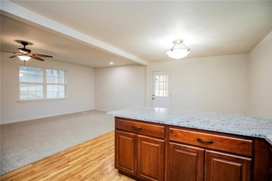 Charming remodeled home in beautiful Bella Vista--perfect for on Bella Vista - Metfield Golf Complex and Country Club in Arkansas - for sale on GolfHomes.com, golf home, golf lot