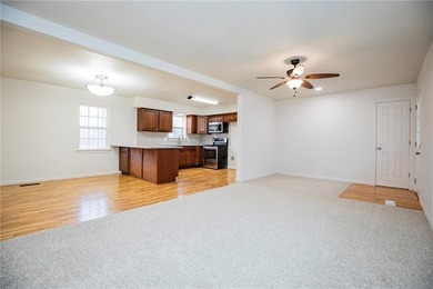 Charming remodeled home in beautiful Bella Vista--perfect for on Bella Vista - Metfield Golf Complex and Country Club in Arkansas - for sale on GolfHomes.com, golf home, golf lot